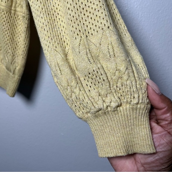 VTG Women Sweater Medium Yellow Cable Knit V-Neck Tennis Prep Sporty Lightweight - Picture 3 of 9
